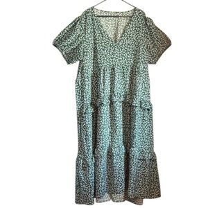 NWOT-Elegant Green Floral Maxi Dress